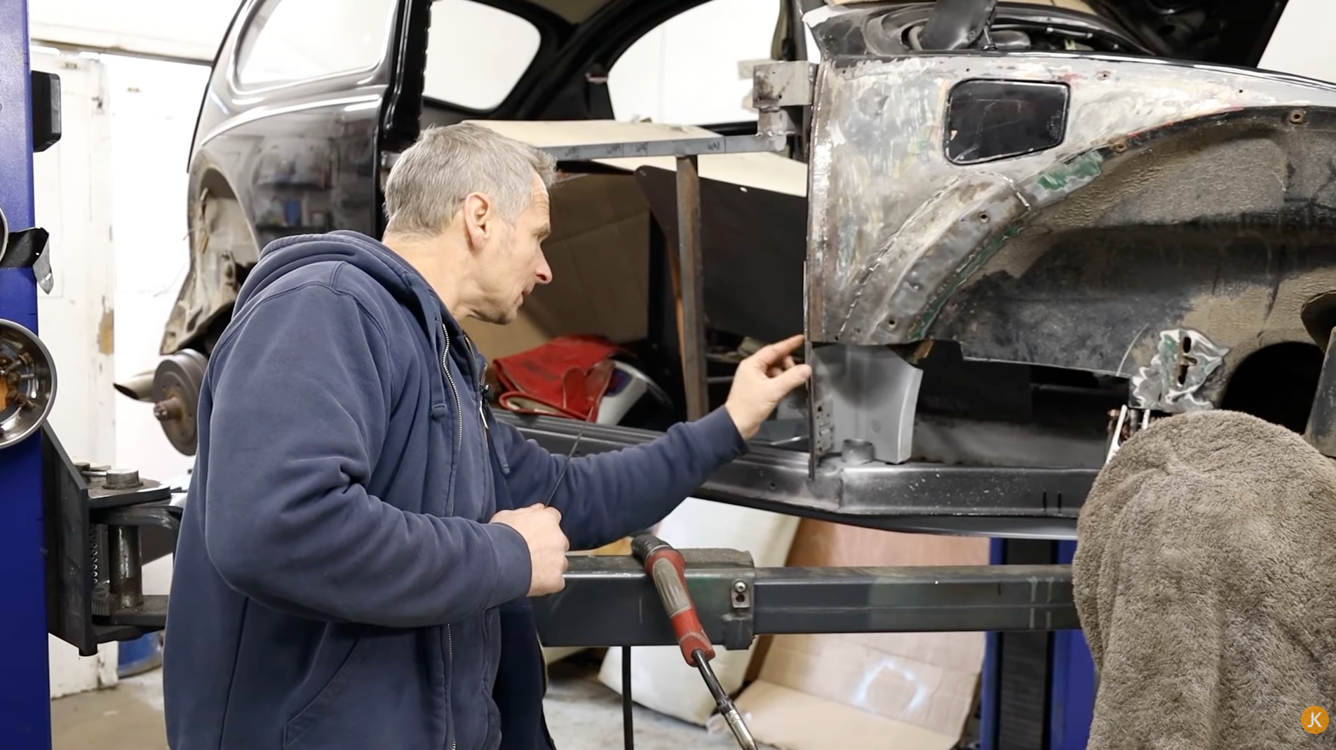 How to weld an A Pillar onto a VW Beetle